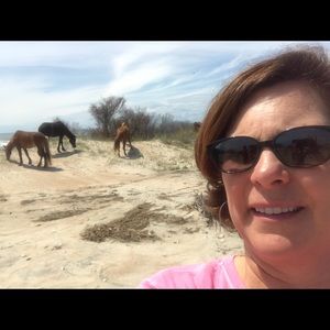 Meet your Posher, Suzanne